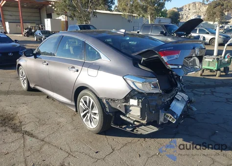 2018 Honda Accord Hybrid Touring z USA, uszkodzony, nr VIN 1HGCV3F91JA002164